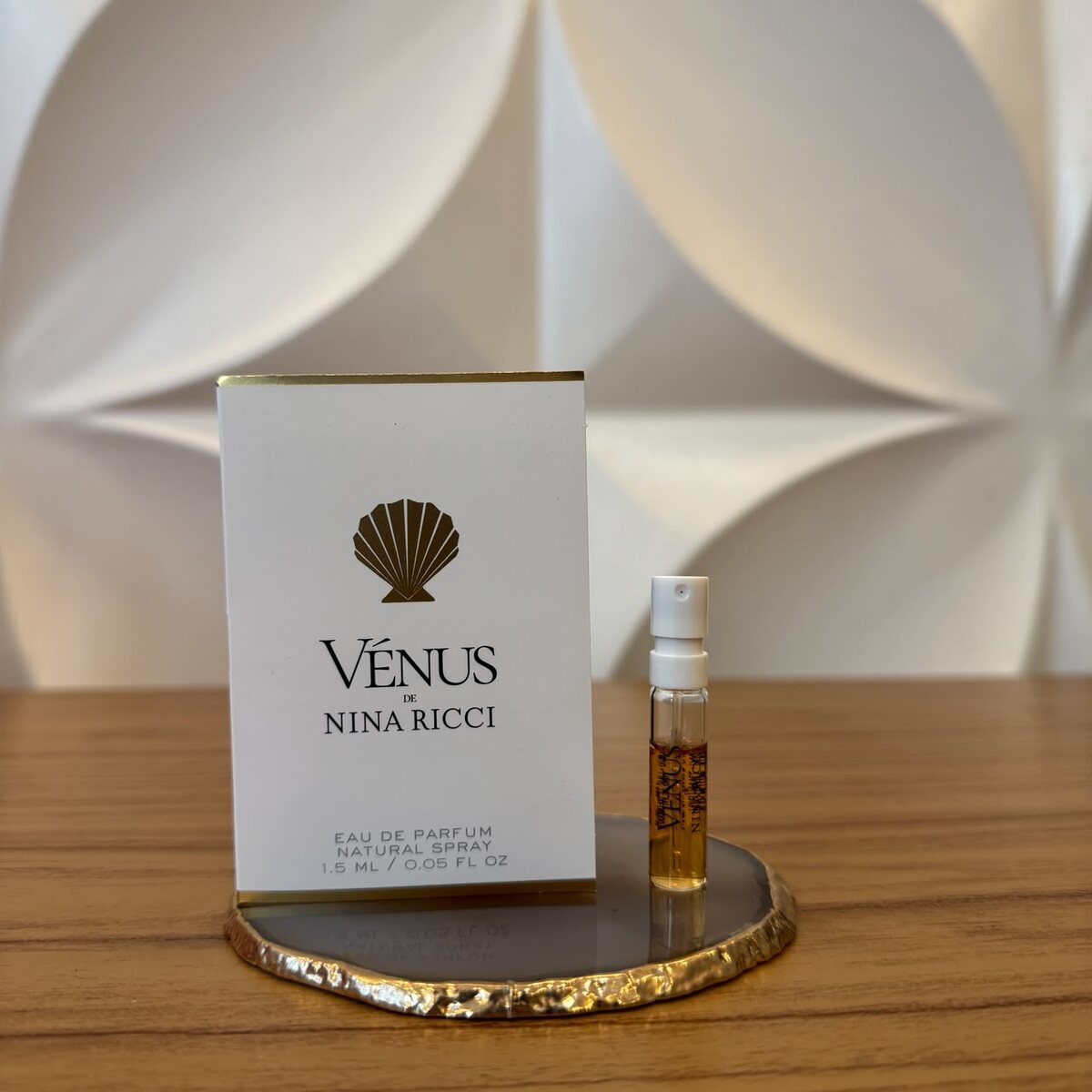 Amostra Nina Ricci Vénus